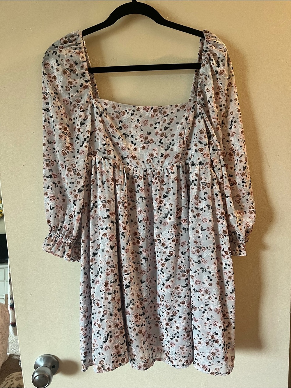 Francesca’s floral long sleeve dress